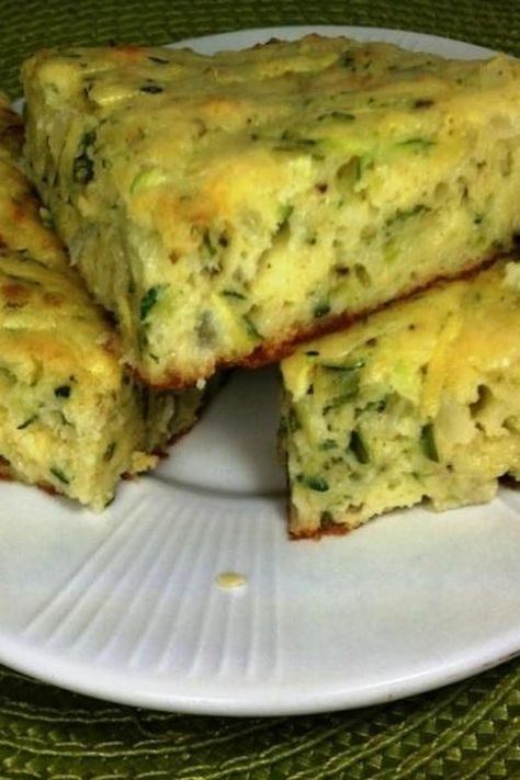 Zucchini Squares, Zucchini Appetizer, Emily Bites, Bisquick Recipes, Square Recipes, Taste Test, Quiche Recipes, Zucchini Bread, Zucchini Recipes