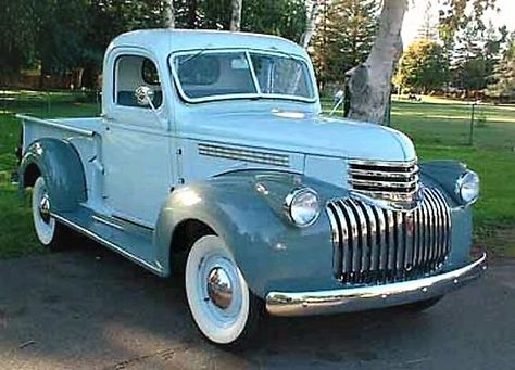 '45 Chevy pickup, Double retractable windshield Chevy Vehicles, Studebaker Trucks, Trucks Chevy, Vintage Pickup Trucks, Pick Up Truck, Old Pickup, Old Pickup Trucks, Antique Trucks, Classic Pickup Trucks