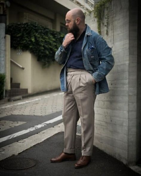 Men Trousers Outfit, Fat Men Style, Mens High Waisted Trousers, Male Fashion Advice, Fat Guy Fashion, Velvet Dinner Jacket, Man Trousers, High Rise Trousers, High Waisted Pants Outfit