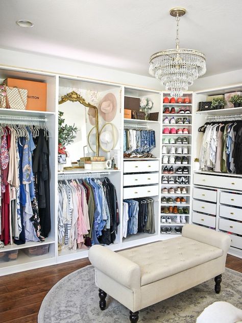 Closet Chandelier, Dream Dressing Room, Master Closet Design, Dressing Room Closet, Dream Closet Design, Walk In Closet Design, Closet Design Layout, Luxury Closets Design, Closet Renovation