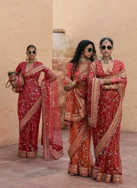 Bridal 2023, Sabyasachi Bridal, Wedding Jewellery Designs, Sabyasachi Sarees, Sabyasachi Bride, Indian Designers, Traditional Suit, Designer Store, Fancy Dresses Long