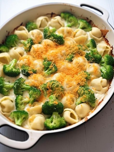 Cheesy Broccoli Tortellini Gratinate Tortellini Broccoli, Brocolli Cheese, Broccoli Tortellini, Baked Tortellini, Cold Weather Comfort Food, Tortellini Bake, Cheesy Broccoli, Tortellini Recipes, Hamburger Casserole