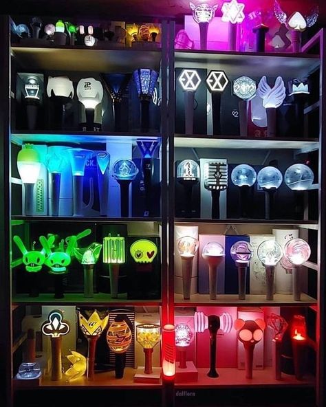 Lightsticks Kpop, Bts Lightstick, Kpop Wishlist, Kpop Lightsticks, Kpop Lightstick, Kpop Collection, Army Room, Medieval Tapestry, Light Stick