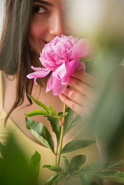 Woman Smelling Flowers, Natural Cosmetics Brands, Smelling Flowers, Wallpapers Images, Wallpapers Backgrounds, Free Hd Wallpapers, Natural Cosmetics, Colorful Wallpaper, Stock Pictures