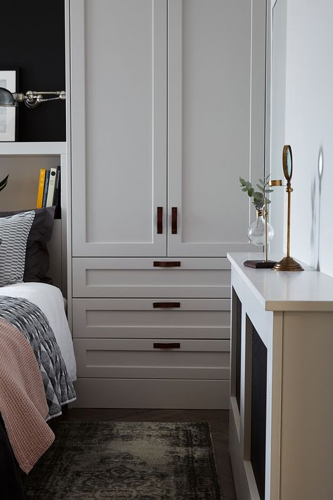 Bedroom Built Ins, Trendy Apartment, Kitchen Floor Plans, Regents Park, Small Apartment Decorating, Bedroom Wardrobe, Built In Wardrobe, Apartment Interior Design, For The