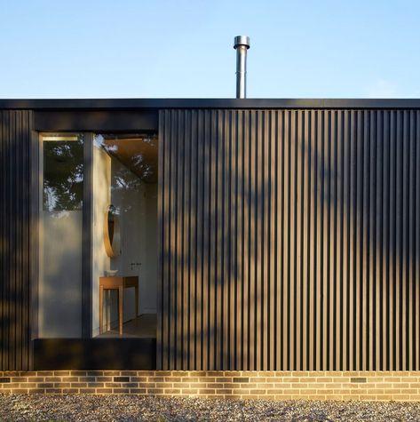 Island Rest is a black-timber holiday home on the English coast Napa House, English Coast, Isle Of Wight England, Larch Cladding, Woodland House, Larch Wood, Rest House, Suburban House, Timber Buildings