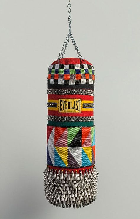 Daniel Richter, Andy Goldsworthy, Punching Bag, American Indian Art, Indigenous Art, Sculpture Installation, Native Art, Art Plastique, Wool Blanket