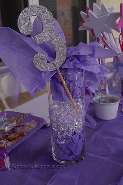 30 Graduation Centerpiece Ideas - Creative & Clever! Diy Birthday Centerpieces, Graduation Centerpiece Ideas, Princess Sofia Birthday Party Ideas, Grad Party Centerpieces, First Birthday Centerpieces, Princess Sofia Birthday, Princess Sofia Party, Sofia The First Birthday Party, Pink And Gold Birthday Party