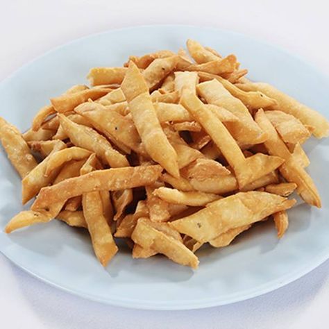 Namak Pare, Savory Snack Recipes, Special Occasion Food, Master Board, Easy Snack Recipes, English Food, Smoothie Shakes, Indian Recipes, Savory Snacks