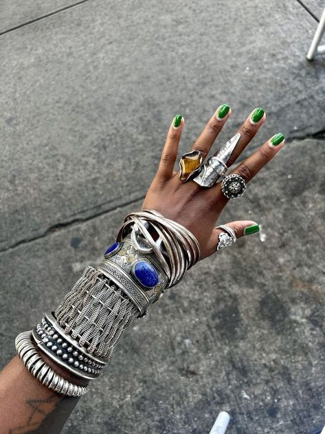 Trend Prediction, Mind Dump, Maximalist Jewelry, Artsy Jewelry, Dope Jewelry Accessories, Multiple Rings, Chunky Jewelry, Dope Jewelry, Funky Jewelry