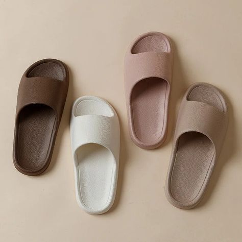 Massage Couples, Bathroom Slippers, Indoor Slides, Shower Shoes, Slippers Summer, Women Slippers, Summer Flats, Home Bathroom, Womens Slippers