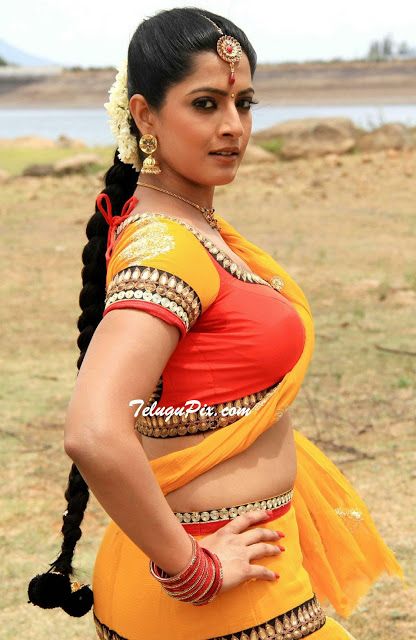 Varalakshmi Sarathkumar, Varalaxmi Sarathkumar, Indian Woman, Actress Pics, Indian Actress Hot Pics, Indian Beauty Saree, Desi Beauty, Thing 1, Actresses