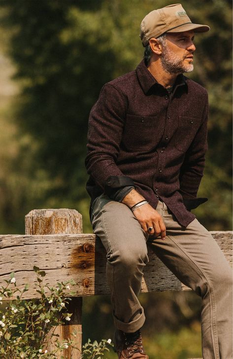 Rugged Dressy Men, Mountain Men Aesthetic, Mens Outdoorsy Fashion, Rugged Cowboy Men, Outdoorsy Style Men Summer, Men’s Hiking Fashion, Men Outdoor Outfit, Rugged Man Aesthetic, Men’s Hiking Outfit