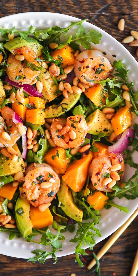 Shrimp Avocado Salad with Arugula, Mango, Pine Nuts, and Red Onions - in a white bowl. Prawn Salad, Shrimp Avocado Salad, Shrimp Avocado, Shrimp Salad, Red Onions, 140 Pounds, Avocado Salad, Easy Salads, Pine Nuts