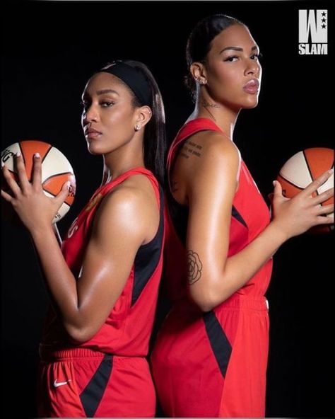 Liz Cambage, Aja Wilson, Basketball Pictures Poses, Sports Photoshoot, Las Vegas Aces, Volleyball Photos, Volleyball Poses, Headshot Poses, Basketball Photos