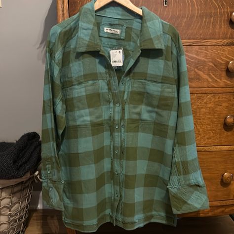 Beautiful Roomy Sage Green Flannel Perfect For Fall! Size Small But Buts Large. Nwt Green Power Ranger, Green Flannel Shirt, Shaggy Rogers, Green Flannel, Green Power, Free Tops, Power Ranger, Power Rangers, Flannel Shirt