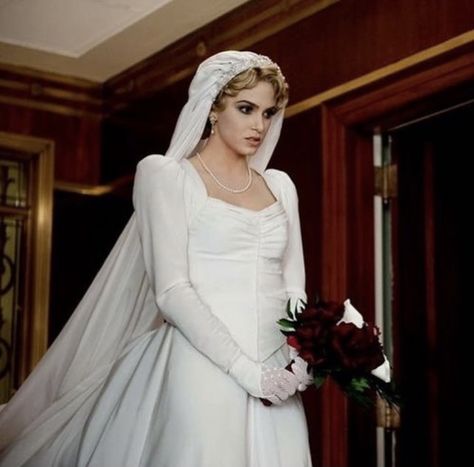 Nikki Reed Twilight, Rosalie Twilight, Rosalie Cullen, Twilight Party, The Twilight Saga Eclipse, Twilight Outfits, Rosalie Hale, 1930s Wedding, Kristen Stewart Movies