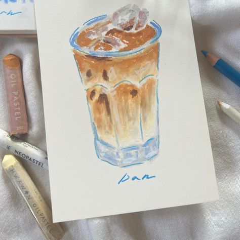 ig: dan_ton148 Oil Pastel Food Drawing, Iced Coffee Drawing, Oil Pastel Aesthetic, Whimsical Art Journal, Watercolor Beginner, Coffee Drawing, Oil Pastel Art, Oil Pastel Drawings, Ceramics Pottery Art