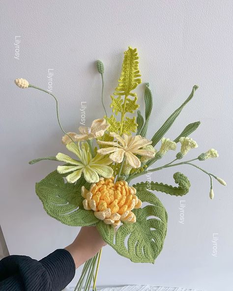 Crochet dahlia bouquet🌸🌸 Ingredients:dahlia, luwei flower, fressia, foliages All pattern link in my shop ##mothersdaygift #holidaygifts #giftsforher #giftsformom #crochetflowersbouquet #crochetbouquet #flowers #giftshop #flowershop #flowerwholesale #florist #flowershop #etsyshop #flower #giftshop #popupshop #boutiqueshopping #boutiqueshopping Crochet Dahlia, Dahlia Bouquet, Crochet Bouquet, Mothersday Gifts, Pop Up Shop, Flower Shop, Dahlia, Flowers Bouquet, Florist