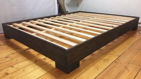 Modern Platform Bed Frame, Basic Bed Frame, Bed Frame Diy, White Beds, Bed Frame Plans, Simple Bed Frame, Queen Platform Bed Frame, Diy Storage Rack, Farmhouse Style Furniture