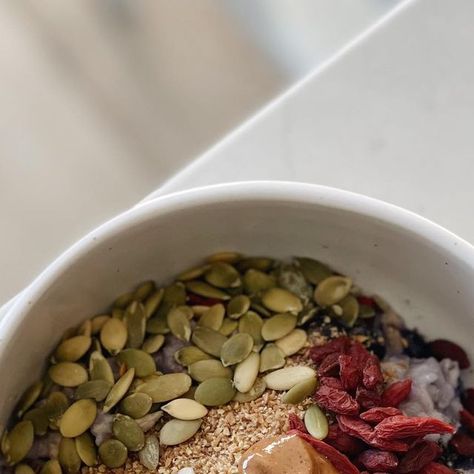 Sophie Collins on Instagram: "A twist on my classic oatmeal recipe! This is my go to breakfast when I want something warm and nourishing. I’ve made oatmeal for years but lately have been adding certain seeds for hormone balancing (pumpkin and sunflower) and goji berries for immunity since our fam has had some colds over the last couple weeks! Hormone Balancing and Immunity Boosting Oatmeal 1/2 cup rolled oats 1 cup nut milk (I used @nutmegmylk Creamy Brazil Nut) - Brazil nuts are high in selenium which helps support the production of thyroid hormones 1/2 cup frozen blueberries 1 tsp pink Himalayan sea salt (contains all essential trace minerals to help boost immunity) Splash of vanilla extract Cook over medium heat for 8 minutes. Remove from heat, add to bowl with: Tbsp chia seeds, gro Sophie Collins, Brazil Nut, Himalayan Sea Salt, Brazil Nuts, Oatmeal Recipe, Boost Immunity, Trace Minerals, Nut Milk, Frozen Blueberries