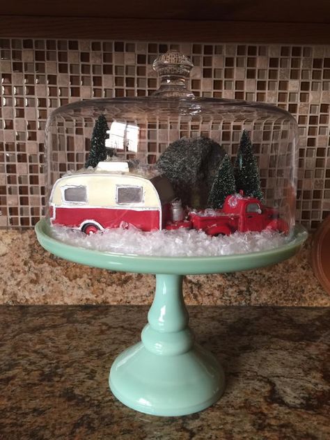 Cake plate scene! Happy Glamping Christmas Decor Green, Camper Ornament, After Christmas Sales, Cookie Decorating Party, Green Cake, Bells Christmas, Christmas Cake Decorations, Christmas Kitchen Decor, Christmas Albums