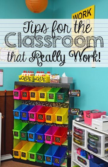 Controlling My Chaos: Tips for the Classroom that Really Work Organizing Kindergarten Classroom, Organizing Ideas Classroom, Classroom Organizing Ideas, Classroom Mailbox Ideas, Homework Club, Organizing Books, Teaching Organization, Book Bins, Composition Notebooks