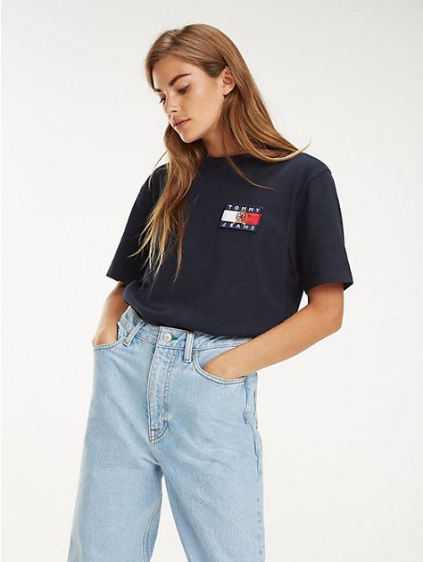 TOMMY JEANS Crest Flag Logo T-Shirt - DARK SAPPHIRE - TOMMY JEANS TOMMY JEANS Capsule - main image Tommy Jeans Outfit, Tommy Hilfiger Outfits, Cute Pajama Sets, Dark Sapphire, Jeans T Shirt, Tommy Hilfiger Outfit, Flag Logo, Tomboy Fashion, Women's T Shirts