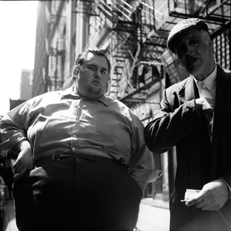 Big and skin by Vivian Maier Vivian Maier Street Photographer, Vivian Mayer, Urban People, Andre Kertesz, Edward Weston, Diane Arbus, Robert Doisneau, Vivian Maier, Minimalist Photography