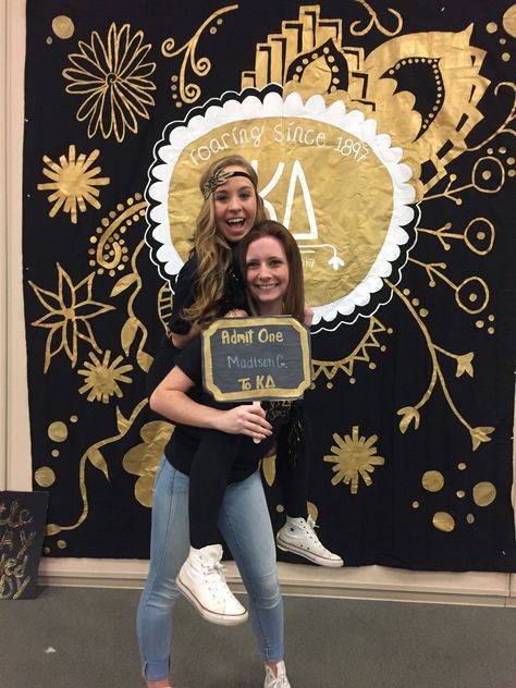 Bid Day- The Great Gatsby Themed Gold Bid Day Theme, Vogue Bid Day Theme, Wild West Bid Day, We Struck Gold Bid Day, Roaring 20s Sorority Banner, Sorority Recruitment Themes, Recruitment Themes, Cheer Spirit, Roaring 20