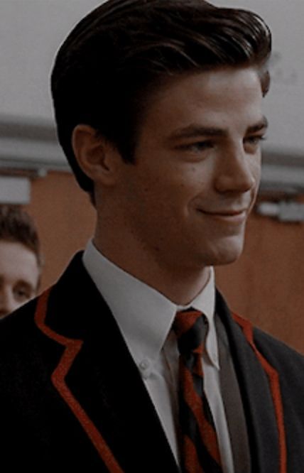 Grant Gustin Glee, Sebastian Glee, Sebastian Smythe, Nolan Gerard Funk, Robin Hood Bbc, Flash Barry Allen, The Flash Grant Gustin, Carmen Sandiego, Barry Allen