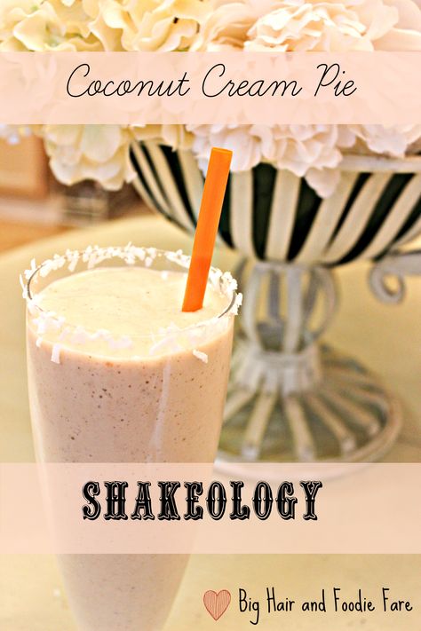 Shakeology Desserts, Vanilla Shakeology Recipes, 310 Shake Recipes, Protein Shake Drinks, Vanilla Shakeology, Shakeology Recipes, Coconut Protein, Protein Shake Smoothie, Healthy Eating Breakfast