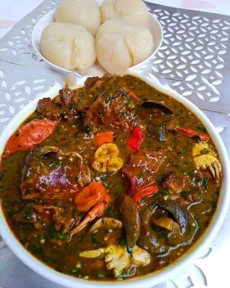 Pretty Meals, Ghanaian Food, African Dishes, Nigerian Culture, Skillet Dinner Recipes, Africa Food, African Cooking, Soul Food Dinner, African Recipes