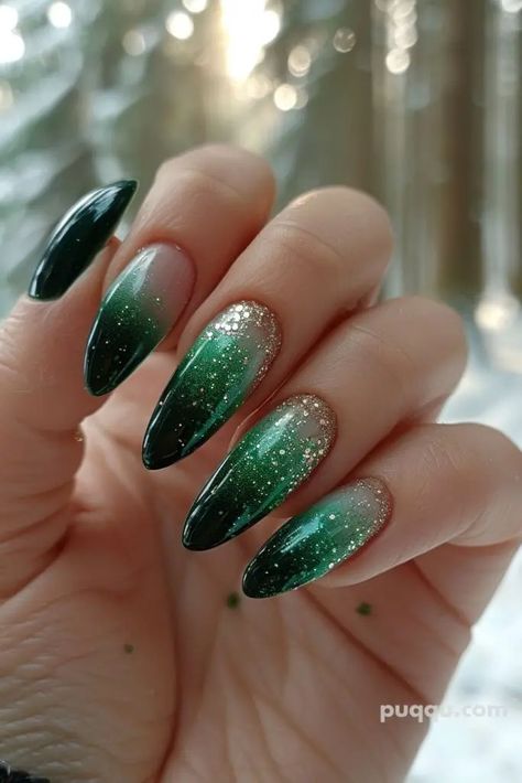 St. Patrick's Day Nails That Steal the Show - Puqqu Ombre Nails Green Shades, Saint Patrick Nail, St Patrick's Day Nails, Almond Acrylic Nails Designs, Emerald Nails, St Patricks Day Nails, Teal Nails, Witchy Nails, Chrome Nails Designs