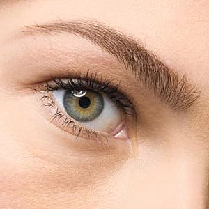 Beauty Tips For Face, Best Eyebrow Products, Microblading Eyebrows, Brow Shaping, Perfect Brows, Eyebrow Shaping, Face Scrub, Microblading, Beauty Secrets