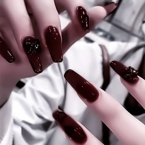 Dark Manicure, Maroon Aesthetic, Burgundy Aesthetic, Cherry Kiss, Wine Colour, Dark Red Nails, Dark Feminine Aesthetic, Cute Couple Selfies, Red Dark