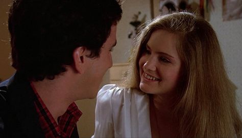 Cameron Crowe, Fast Times At Ridgemont High, Jennifer Jason Leigh, 80s Outfits, 80s Outfit, Fast Times, Belly Dance, Dreadlocks, Actresses