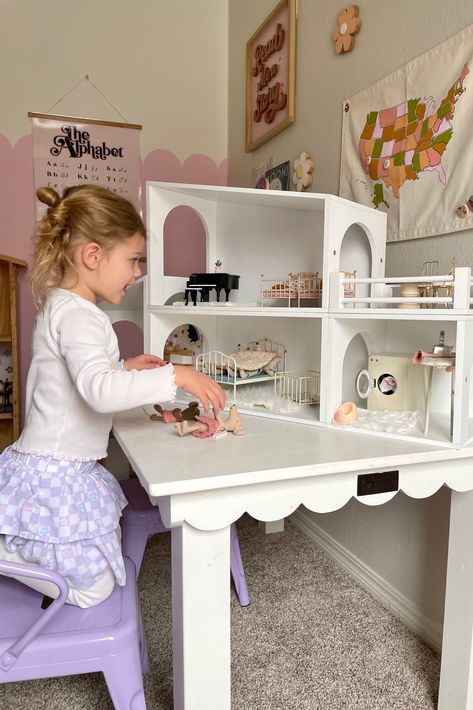 Small world play encourages problem solving and creativity while reducing screen time. Kids are learning while they play. A modular dollhouse promotes building skills and open-ended thinking. Head to the link to learn more about The Adventure Dollhouse and purchase yours today! Modular Dollhouse, Mini Adventures, Independent Play, Small World Play, Time Kids, Unique Layout, Diy Dollhouse Furniture, Double Room, Open Ended