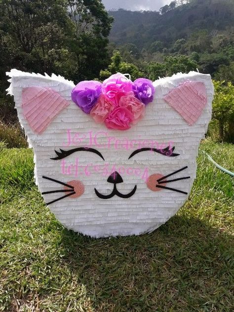 Cat Themed Birthday Party, Mini Pinatas, Ninja Turtle Party, Turtle Party, Cat Birthday Party, Baby Shawer, Cat Crafts, Cat Party, Cat Birthday