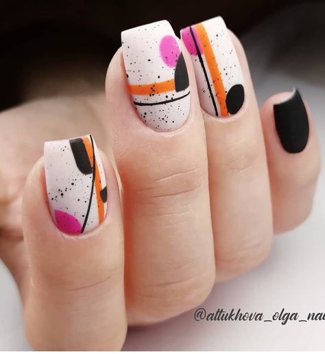 Space Nails, Geometric Nail Art, Abstract Nail Art, Geometric Nail, White Nail, Spring Nail Art, Funky Nails, Nail Art Inspiration, Chic Nails