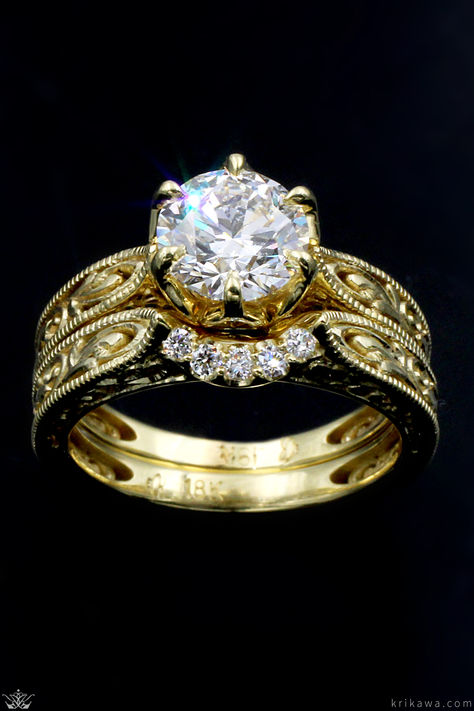 Inspired by the baroque jewelry of kings and queens. The charm of this vintage-styled engagement features a hand-carved vine & leaf band. The airy band makes it comfortable and light. The vintage-inspired wedding band is meticulously crafted to complement your engagement ring seamlessly. Adorned with hand-rolled millegrain and intricately carved fleur-de-lis motifs, this band exudes an aura of old-world charm and sophistication. Vintage Inspired Wedding Band, Old World Wedding, Baroque Jewelry, Unique Wedding Jewelry, Kings And Queens, Wedding Rings Unique, Old World Charm, Bridal Set, Bridal Sets