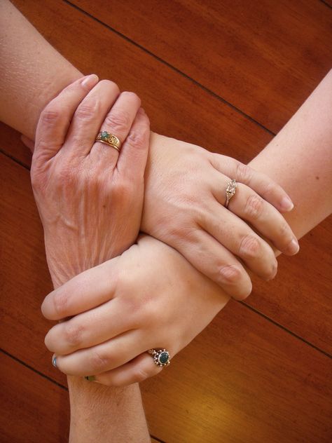 Grandma, Daughter, Grandaughter - Hands..this made me cry - - this would be cute. Grandma Mom Daughter Photo, Daughter Mother Grandmother Photo, Mother Daughter Granddaughter Pictures, Grandmother Daughter Granddaughter Photo, Grandmother Mother Daughter Photos, Grandma Mother Daughter Photos, Mother Grandmother Daughter Photo Ideas, Grandma Daughter Granddaughter Pictures, Grandma Mom And Daughter Pictures