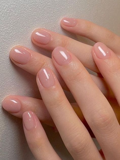 Classy Neutral Nails Short, Best Nail Designs Classy, Korean Natural Nails, Nude Short Nails Ideas, Classic Gel Nails, Chic Nails Short, Minimalist Nude Nails, Nails Very Short, Small Round Nails