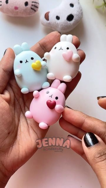 Clay Easy Crafts, Cute Clay Charms Easy, Foam Clay Ideas Kids Easy, Cute Charms Clay, Clay Crafts For Kids Easy Diy, Cute Easy Clay Ideas, Clay Miniatures Diy, Clay Art Easy, Foam Clay Crafts