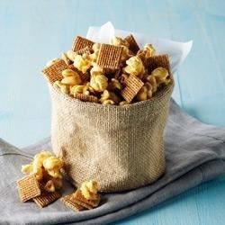 This sweet and crunchy snack mix combines Post Shreddies(R) cereal, popcorn, and peanuts baked with a peanut butter and marshmallow coating. Shreddies Recipes Treats, Shreddies Snack Mix Recipe, Shreddies Recipes, Shreddies Cereal, Snack Mix Recipe, Peanut Butter Popcorn, Cereal Snacks, Snack Mix Recipes, Crunchy Snack