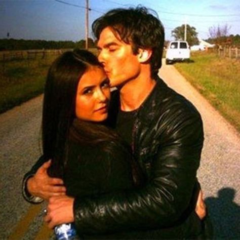 Ian Somerhalder & Nina Dobrev: Vampire Diaries Stars Dating Again? Ian E Nina, Elena Damon, Ian And Nina, Ian Joseph Somerhalder, Vampier Diaries, The Vampire Diaries 3, Vampire Diaries Damon, Bonnie Bennett, Vampire Diaries Cast