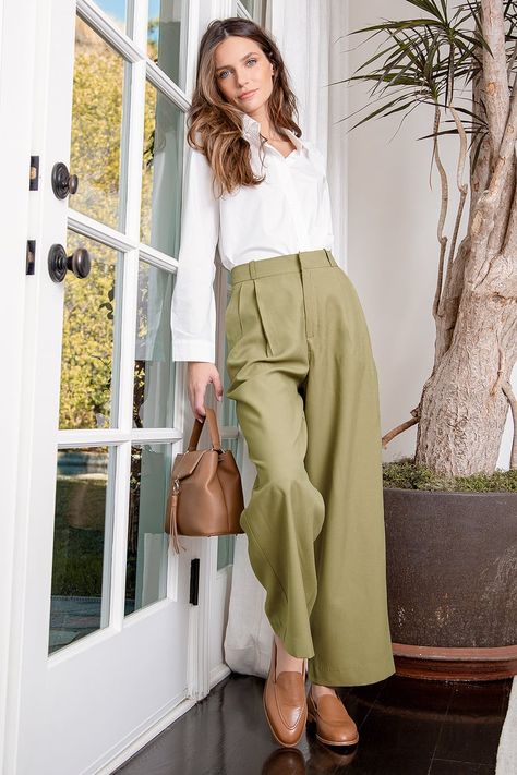 Light Green Trousers Outfit Women, Kaitlyn Aesthetic, Olive Trousers Outfit, Pharmacist Outfit, Green Wide Leg Pants Outfit, Green Trousers Outfit, Olive Pants Outfit, Wide Pants Outfit, Green Outfits For Women