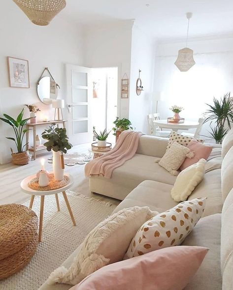 Subtle Pink House Decor, Modern Girly Living Room, Girly Boho Aesthetic, Cozy Girly Living Room, Apartment Decor Girly Chic, Living Room Inspiration Girly, Girly Modern Living Room, Girly Modern Apartment, Living Room Girly Apartments