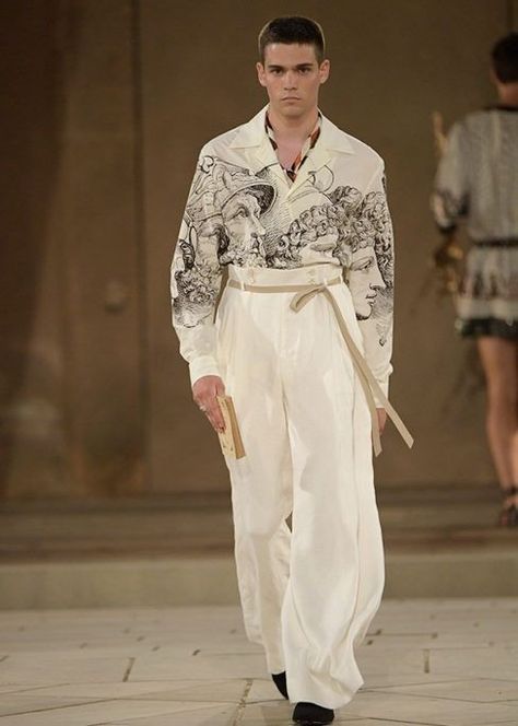 Ra Aesthetic, Bombshell Fashion, State Of Consciousness, Menswear Inspiration, High Fashion Men, 2019 Couture, Menswear Runway, Dolce E Gabbana, Male Fashion