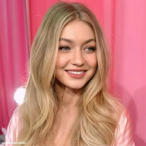 Gigi Hadid Blonde Hair, Gigi Hadid Hair Color, Gigi Hadid Victoria Secret, Gigi Hadid Hair, Gigi Hadid 2014, Gigi Hadid Looks, Blonde Actresses, Birthday Hair, Gigi Bella